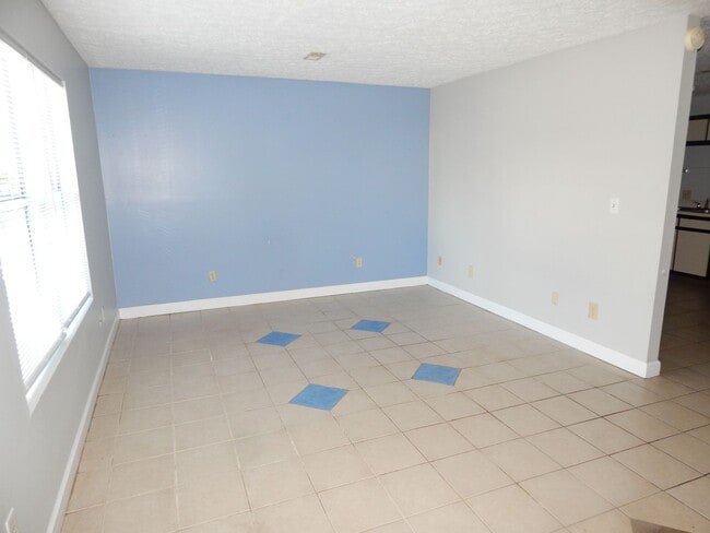 Photo - 136 Clover Valley Cir Unidad 136