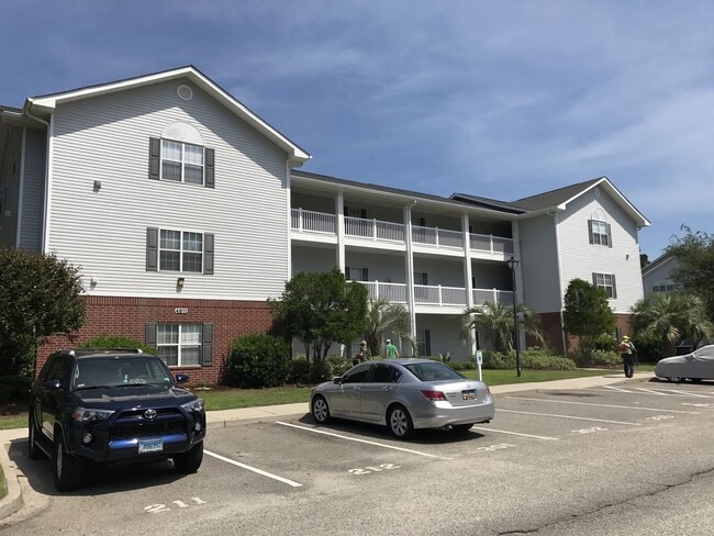 2 Bedroom, 2 Bath, Third Floor Condo for L... - 2 Bedroom, 2 Bath, Third Floor Condo for L...
