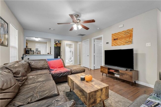 Photo - LOCATION!! LOCATION!! Walking Distance to ...