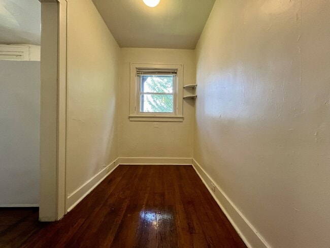 Photo - Beautiful One Bedroom in Oakland! Equipped...