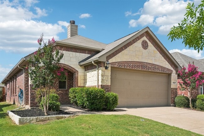 15937 Alvarado Dr