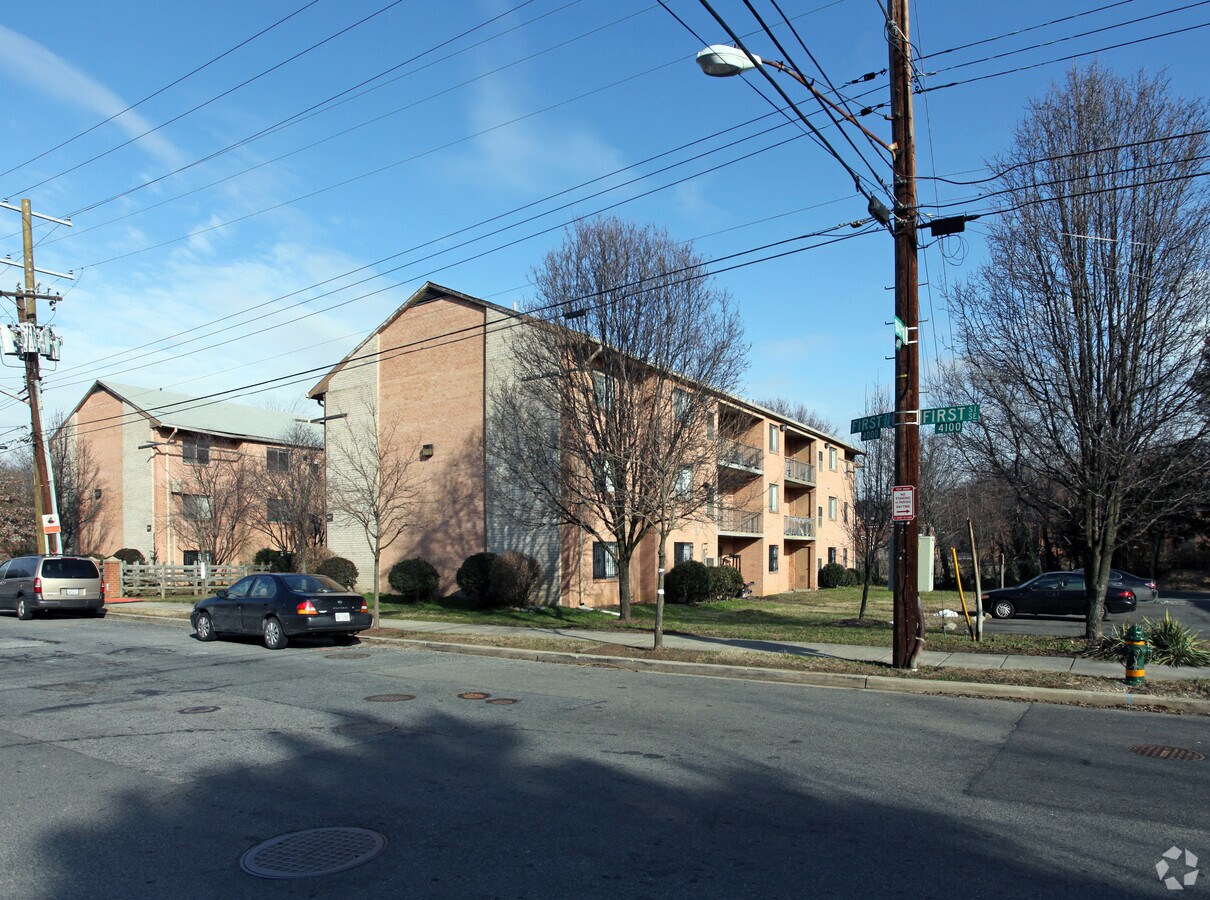 Photo - 4020 1st St SE