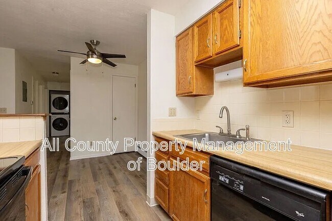 Photo - 2800 Kalmia Ave Unit A219