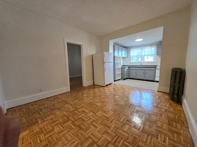 Building Photo - 56 Park Vale Ave Unit 6