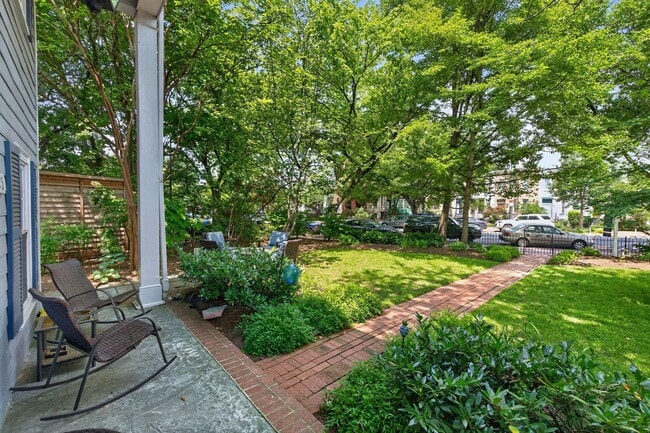 Photo - 925 North Carolina Ave SE