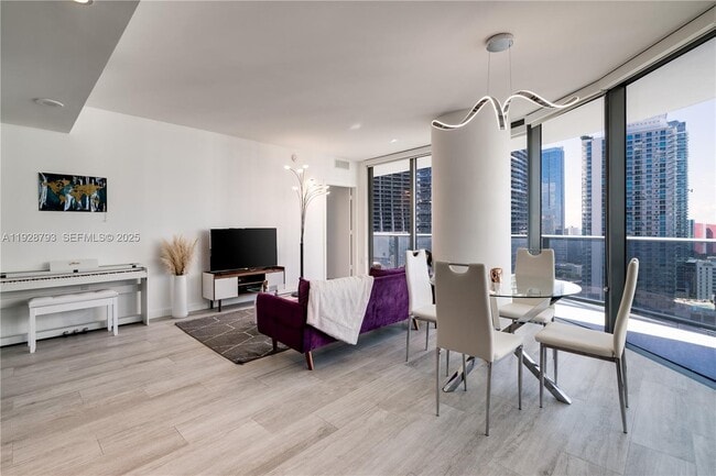 Photo - 45 SW 9th St Unit 2306