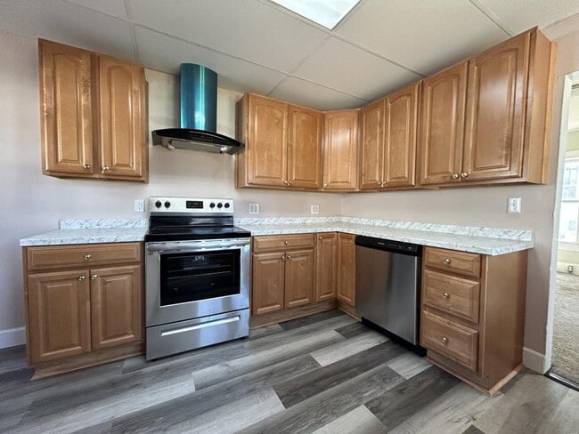 Photo - 200 N Almond St