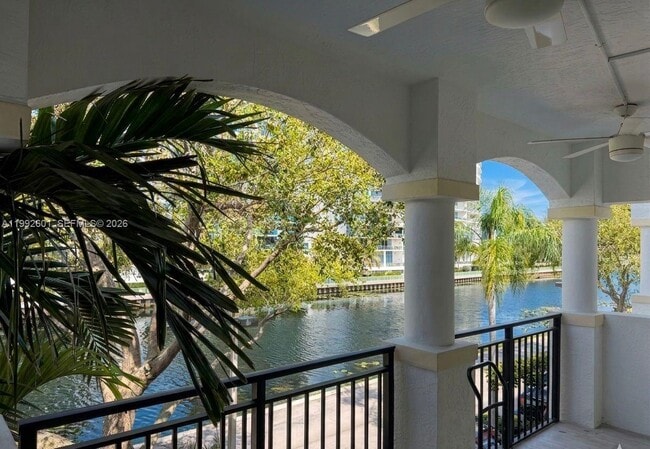 Building Photo - 3245 NE 184th St Unit 13304