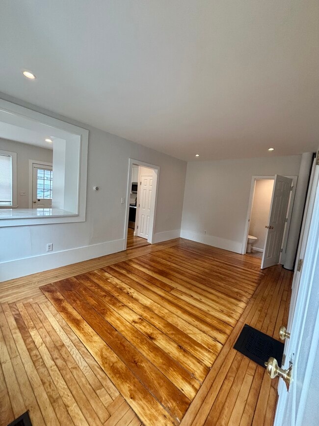 Photo - 9 Elm St Unit #1