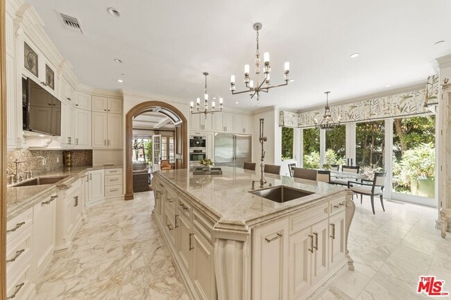 Photo - 1008 Lexington Rd