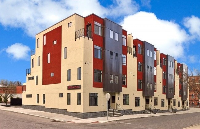 Building Photo - The Flats at Brewerytown