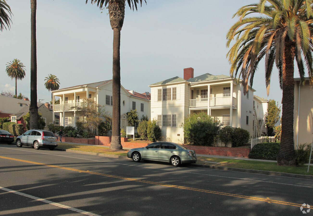 Photo - 423-429 Ocean Ave Apartments