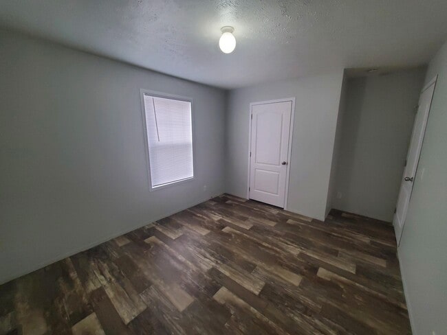 Photo - 24 Parakeet Hill Dr