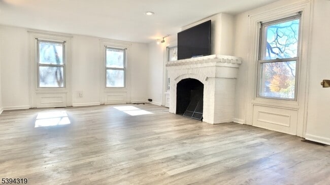 Photo - 236 W Mt Pleasant Ave Unit 1