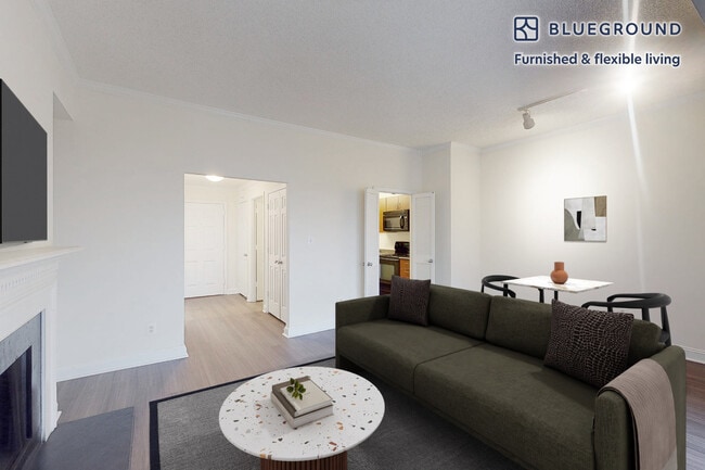 Photo - 4100 Massachusetts Ave NW Unidad SI FL4-ID8753A