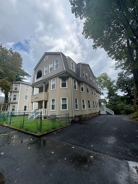 Photo - 60 Lakewood St Unit 2