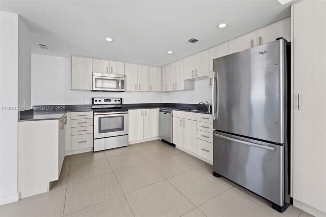 910 West Ave Unit 0738