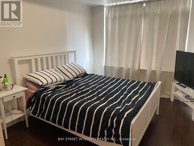 Photo - 151 Upper Duke Crescent Unit 215