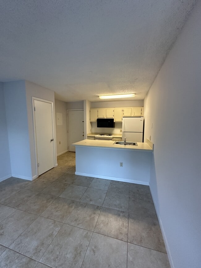 Photo - 225 S Tropical Trail