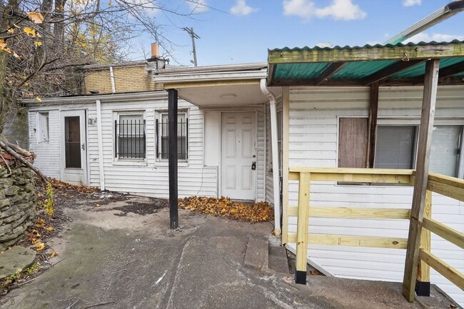 Photo - 184 Greenfield Ave