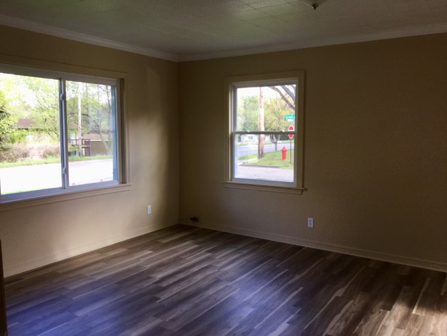 Photo - 6289 Marsh Rd