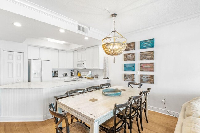 Photo - 365 E Beach Blvd Unidad ID1267795P