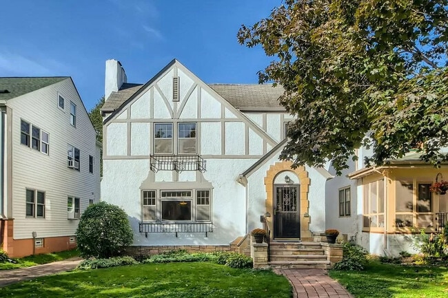 Photo - 4304 Beard Ave S Townhome