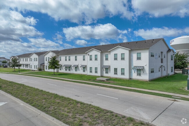 Avondale Farms Seniors - Avondale Farms Seniors