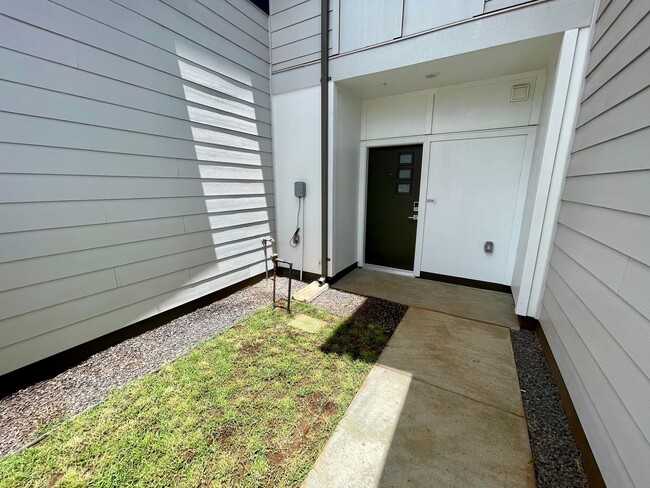 Building Photo - 2 Bedroom Townhome Available in BRAND NEW ...