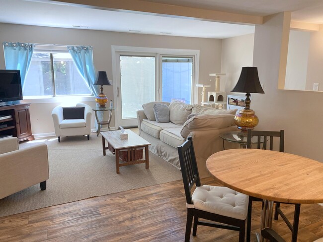 Photo - 56 Woodlake Dr