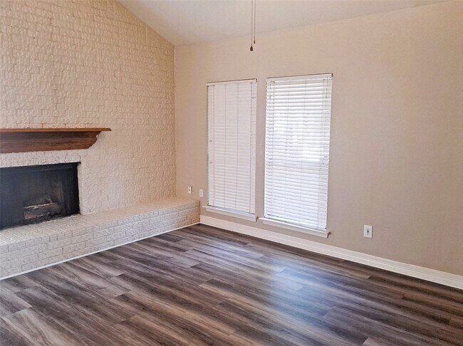 Photo - 3206 River Valley Dr