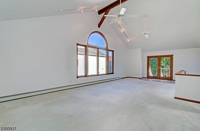 Photo - 6 Roscoe Ave