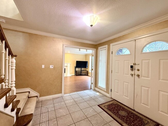 Photo - 1805-148A 148a St