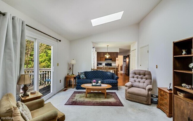 Photo - 3 br, 3 bath House - 15411 Pine Tree Court