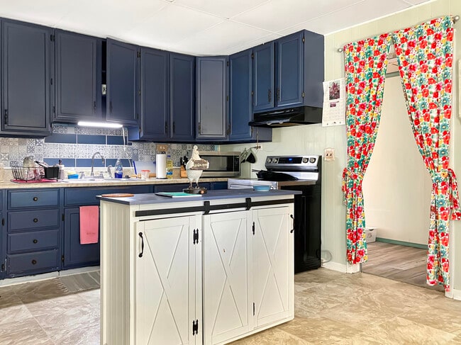 Photo - 3551 McCorkle Dr