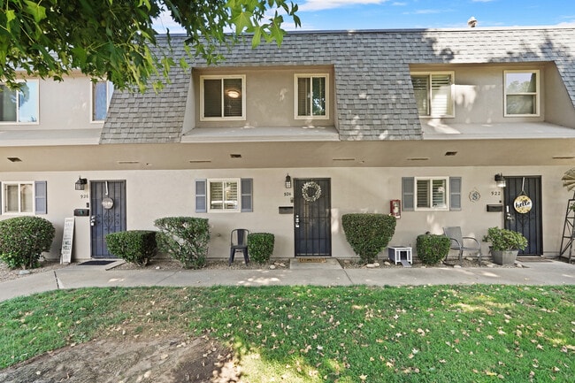 Photo - 924 Rutledge Dr Unit 924 Rutledge Dr