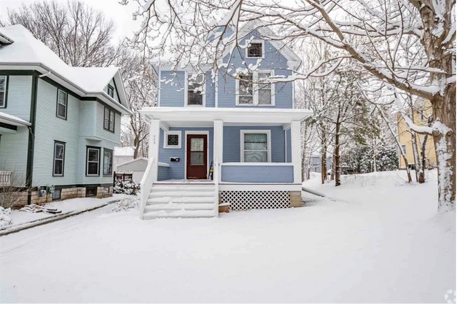 Building Photo - 428 S Governor St Rental