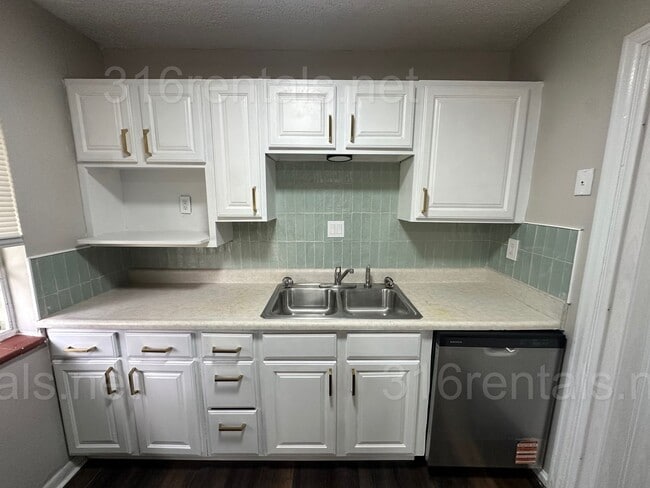Photo - $1045 - 2 bed 1 bath - Single Family Home