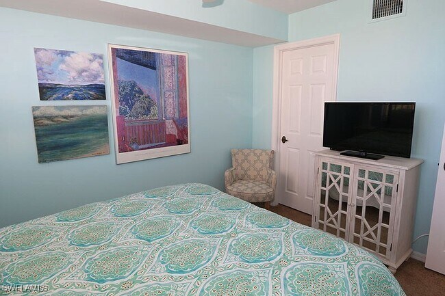 Photo - 5550 Heron Point Dr Unit 504