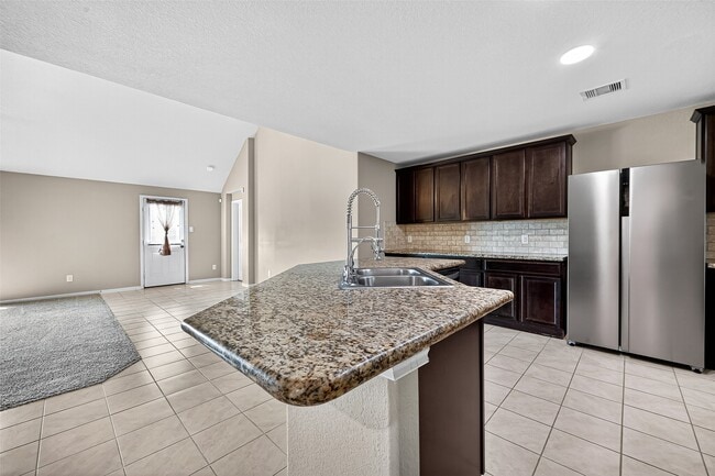 Photo - 2926 Indwarra Ct