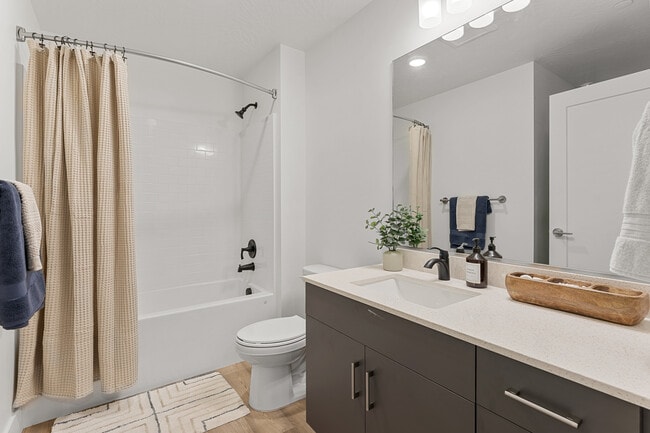 2 Bed 2 Bath