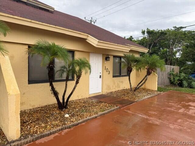 103 NE 28th St