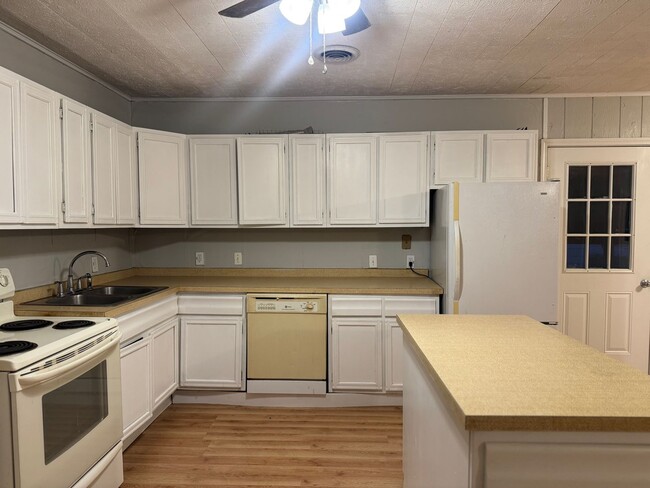 Photo - House For Rent