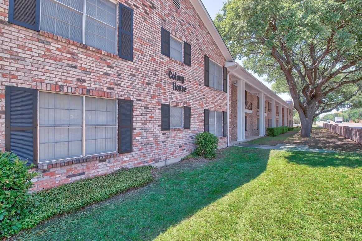 Colony House Apartments - Colony House Apartments