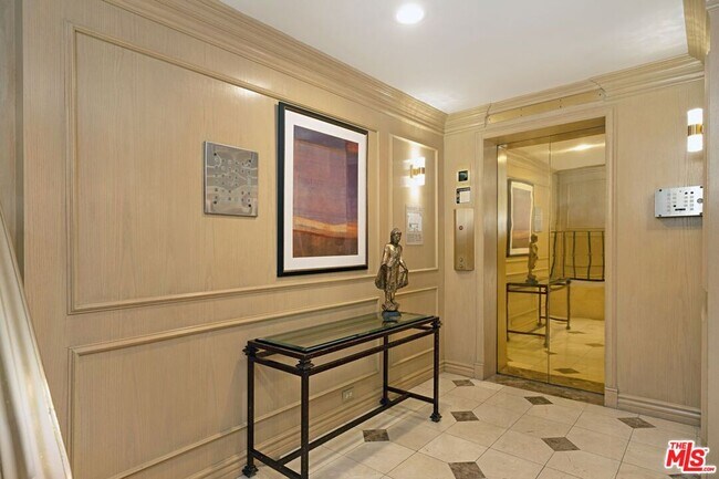 10751 Wilshire Blvd Unit 1002