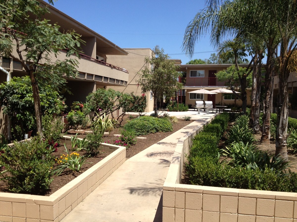 Photo - 511 E Washington Ave