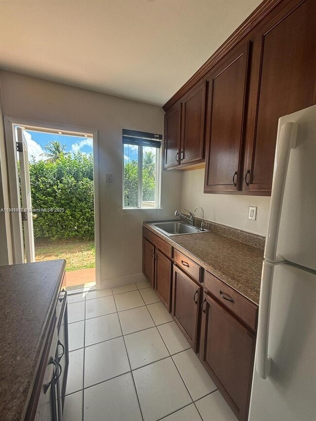 Photo - 1015 NE 112th St Unidad N