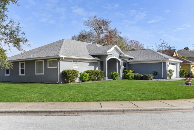 Photo - 11 Manderley Ln