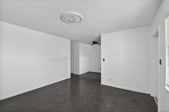 Photo - 1406 Barton Rd