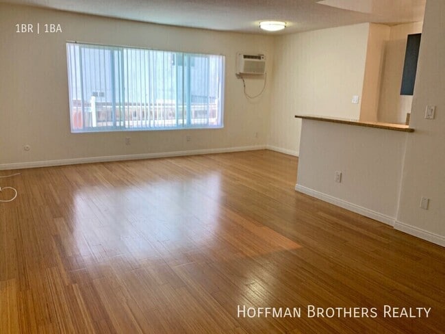 Photo - 1847 Winona Blvd Unidad 106